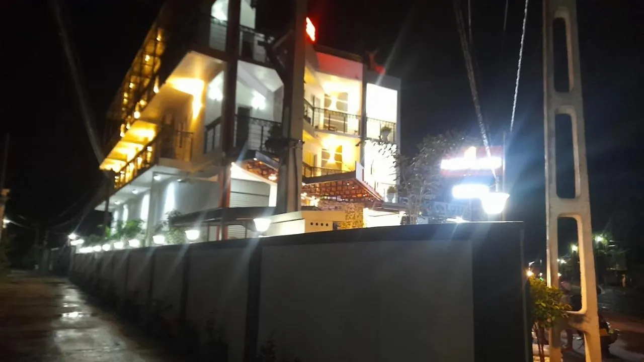 Ivory Laze Hotel Negombo